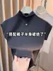 Camisa Base Verde com Gola Alta Pequena e Mangas Curtas, Novo Estilo Feminino 2026, Elegante e Emagrecedor, Roupa Íntima com Mangas Bufantes, Top Curto