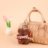 Punto Coreano Dongdaemun Otoño e Invierno Oso de Peluche Colgante de Bolso Lazo Muñeca de Dibujos Animados Muñeca Decorativa Venta al por Mayor