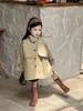 Novedad Otoño 2026 Estilo Coreano Ropa Infantil Niñas Abrigo Estilo Academia Británica Cuello Solapa Cuello Alto Chaqueta Cortavientos