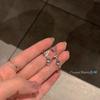 Aretes de Borla de Mariposa de Cristal Transparente de Lujo Ligero a la Moda Diseño Nicho Aretes de Moda Aretes Asimétricos Versátiles