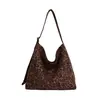 Bolsa tote retrô de grande capacidade para moda transfronteiriça, bolsa de ombro casual versátil, bolsa de antebraço para o dia a dia em camurça
