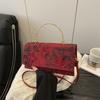 Bolso de Encaje Retro para Mujer 2026 Nuevo Estilo Bolsito Cuadrado Bordado de Mariposa Bolso de Hombro Cruzado Moda Europea y Americana