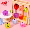 Acessórios de Resina de Maçã Coloridos Luminosos Engraçados de Novo Produto de Natal para Véspera de Natal Decorações Pequenas Decorativas DIY