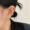 Aretes Minimalistas Geométricos de Línea Cruzada sin Perforación para Mujer, Pendientes Versátiles y Elegantes, Accesorios de Nicho de Celebridades de Internet