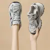 Zapatillas retro de papá populares en TikTok para mujer, nuevo modelo otoño 2026, de suela gruesa, que aumentan la altura, zapatillas casuales versátiles sin cordones