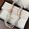 Collar de Perlas con Flor Incrustada de Diamantes Estilo Francés Accesorios para Mujer, Cadena de Suéter Estilo Palacio Retro, Lujo Ligero, Joyería de Nicho de Alta Gama