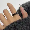 Nuevo anillo floral retro con diseño de rama de vid y flor envejecida, con un estilo único y discreto, lleno de detalles florales, y apertura ajustable