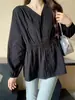 Camisa de Manga Longa com Decote V Estilo Francês Plus Size para Mulheres, Novo Design de Primavera e Outono, Valoriza Figuras Curvilíneas, Camisa Emagrecedora, Top que Rejuvenesce