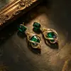 Pendientes Asimétricos de Pedrería Retro Moda Europea y Americana Elegantes con Estilo Nicho Pendientes de Alta Gama para Mujer