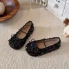 Nuevos Zapatos Infantiles Otoño 2026 Zapatos de Cuero Slip-On para Niñas Pequeñas, Zapatos de Princesa con Suelas Suaves y Acabado Perlado Brillante, Zapatos de Bebé