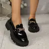 E-commerce Transfronteiriço Tamanho Plus Outono 2026 Novos Mocassins Femininos Sola Grossa Casuais Slip-ons Femininos Fáceis de Calçar/Tirar Antiderrapantes