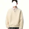 Moda Otoño e Invierno para Hombre Sudadera de dos piezas estilo americano con cuello de camisa y retazos, una sudadera elegante y holgada para hombres jóvenes