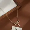Cadena de Clavícula de Zirconia Microincrustada Bañada en Oro Real para Mujer Diseño de Nicho Collar de Lazo Gargantilla Exquisita Versátil