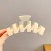Pinza Geométrica Simple para el Cabello, Pinza de Moda para la Parte Trasera de la Cabeza, Pinza Femenina de Color Café, Accesorio para el Cabello de Pinza de Tiburón de Alta Gama y Exquisito