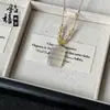 Transmissão ao Vivo de Colar de Cachorro de Calcedônia Branca Natural de Alta Qualidade, Pingente Versátil de Jade Adorável e Criativo para Casal