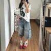 Jeans Cropped Bordado Divertido Estilo Americano para Mulheres, Novo Design de Verão, Caimento Solto, Calça Cargo com Vários Bolsos