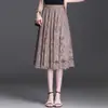 Saia plissada de renda simples e elegante para mulheres, nova saia de cintura alta afuniladora de comprimento médio em A com barra larga, outono e inverno de 2026