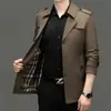 Gabardina de longitud media para hombre para otoño e invierno con cuello de solapa, estilo británico, forrada de polar, moderna y casual, adecuada para hombres jóvenes y de mediana edad
