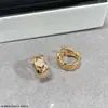 Pendientes Coco con Patrón de Diamantes para Mujer, Chapados en Oro Rosa de 18 Quilates y Tachonados con Diamantes, Mismo Estilo que Jennie, Lujo Ligero Nicho Sensación de Alta Gama