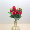 Pequeno buquê fresco de simulação 5 garfos eucalipto pequena rosa casamento decoração de casa decoração flor de plástico flor artificial decoração