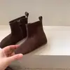 Botas de otoño e invierno para niños estilo coreano retro de gamuza, botines cortos para niñas pequeñas, botas sencillas de suela plana de princesa para bebé