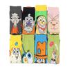 Fabricantes de calcetines de algodón de marea al por mayor, calcetines de dibujos animados lindos para hombres, calcetines de flores, calcetines de tubo para mujeres, calcetines de cómic de tubo largo europeos y americanos.