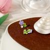 Pendientes pequeños de flores con aguja plateada, estilo dulce Mori, frescos y a juego, con temperamento simple y bonito, para una chica pequeña y hermosa, estilo Chanel.