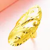 Anillo femenino grande ovalado de simulación chapado en oro de 24k, anillo de novia de imitación de oro, anillo de apertura de oro arena de Vietnam, anillo largo que no se decolora