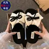 Chinelos de Verão Femininos com Solado Grosso, Bolinhas e Laço, Novos, Antiderrapantes para Uso Externo, Que Aumentam a Altura, Com Saias, Chinelos, Atacado, Varejo