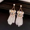 Brincos de Franja de Vidro com Diamantes e Tachas Prateadas, Brincos de Design Nicho Estilo Étnico Retrô, Brincos de Luxo Leve e de Alta Qualidade para Mulheres