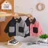 Jaqueta Camisa Infantil Primavera e Outono Estilo Coreano Top Listrado Infantil Estiloso 2026 Nova Cor Color Block Camisa Roupas de Outono para Meninos