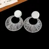 Brincos de Diamante Europeus e Americanos em Forma de C Agulha de Prata Moda Transfronteiriça Novos Brincos Pequenos Simples Brincos Metálicos Elegantes para Mulheres