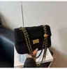 Bolsa de corrente com padrão de diamante para moda transfronteiriça, design novo, moderno e estiloso, alta qualidade, bolsa quadrada pequena retrô, adequada para o dia a dia, pode ser carregada no ombro ou na transversal