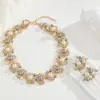 Conjunto de Colar com Flor de Folha de Pérola Imitação e Diamante Estilo Retrô Europeu e Americano do Fabricante, Novos Acessórios de Casamento para Noivas, Moderno e Versátil