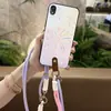 Adecuado para Funda de Teléfono Móvil Moto Carcasa Blanda Correa de Mano Bolso de Moda Versión Q Textura de Pulsera Silicona Digital Creativo Dos Tonos