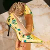 Huizhou AliExpress Zapatos de Tacón Alto para Mujer Moda Femenina Estampado Amarillo Simple Punta Aguda Tacón de Aguja Zapatos de Tacón Alto para Mujer