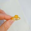 Cor dourada Zhou Family Mesmo estilo Flash Brincos de açúcar Colar terno Escovado Pequeno anel quadrado Pingente Jóias terno