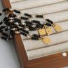 Nuevo colgante de acero y titanio con cuentas de ágata negra natural de lujo de alta calidad, hecho a mano, hecho a mano, para mujer