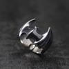Anel de morcego estilo frio de metal retrô europeu e americano anel de índice de design de nicho moderno para homens anel de pulseira fabricante