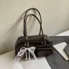 2025 Moda Retrô Simples Bolsa de Ombro Design de Nicho Nova Bolsa Feminina Outono e Inverno Personalizada Bolsa de Axila