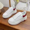 Tenis de Plataforma con Suelas Gruesas para Estudiantes, Moda Versátil Blanca Nueva Primavera y Otoño 2026 para Mujer