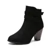 Sapatos Femininos 2026 Estilo Europeu Botas de Cano Curto em Camurça Zíper Lateral Faux Pelúcia Curta Salto Médio Salto Bloco Solado de Borracha Bico Fino Moda Botas