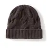 Gorro de punto trenzado de moda, grueso, nuevo para otoño/invierno, de cachemira, color liso, cálido, que cubre las orejas, con corona redonda, perfecto para uso diario con estilo