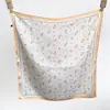 Pañuelo Cuadrado Pequeño Floral de Seda Sintética Estilo Pastoral para Mujer, Pañuelo Decorativo Delgado Multifuncional, Versátil para Primavera