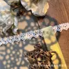Em estoque Novo Lolita Bordado Solúvel Em Água Lace Leite Seda Único Lado Flor Onda Lace Lace Código De Barras
