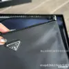 P Etiqueta Triángulo Hogar Bolso de Mano de Moda Exquisito Bolso Sobre de Negocios Bolso de Mano Bolso Pinza de Cuero Puro Bolso de Axila Lujo Ligero