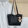 Bolsa de palha trançada retrô para mulheres, nova coleção de outono 2026, design de alta qualidade, grande capacidade, adequada para o dia a dia, pode ser carregada como bolsa de ombro ou bolsa de mão, ou usada sob o braço