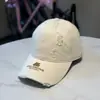 Boné de Baseball Bordado com Letra Estilo Retro Americano para Mulheres, Boné Versátil Estilo Coreano com Aba Macia Que Faz o Rosto Parecer Menor, Adequado para Circunferência Craniana Grande, Chapéu da Moda
