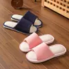 Nuevas Zapatillas de Lino Rayadas Simples Versátiles para Interior Hogar Verano Algodón Lino Pareja Transpirables Modernas Zapatillas de Piso