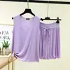 Colete de modal, estilo fino, verão 2026, tamanhos grandes, conjunto de 2 peças para casa, camiseta básica fresca com decote V, shorts soltinho